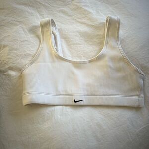Nike Alate All U Light-Support Lightly Lined Ribbed Sports Bra